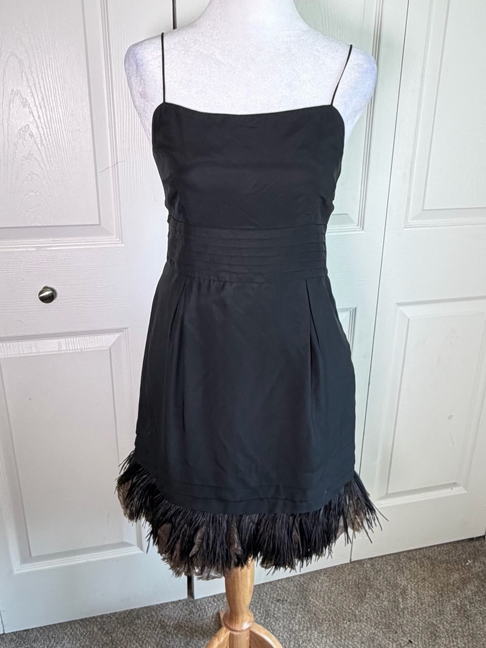 Juicy Couture Black 100% Silk Feather Hem Cocktail Mini Dress Size 2 Y2K